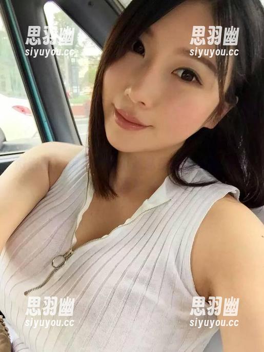 微密圈 - 凉爽的童小芯私房泳池秘籍,保证夏天必看