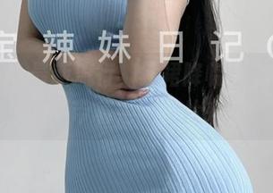 微密圈 – 最新流行，红裙降临！粉色的猪陈佩奇又带着她的图片来访了。