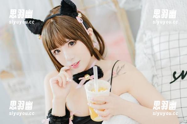 羊大真人的高跟鞋写真，原图照样让人想不通