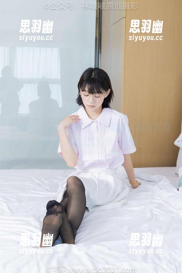 袜啵啵 - 奶油出奇策，厚黑丝大腿袜作品无圣光，结果真的是…哈哈！