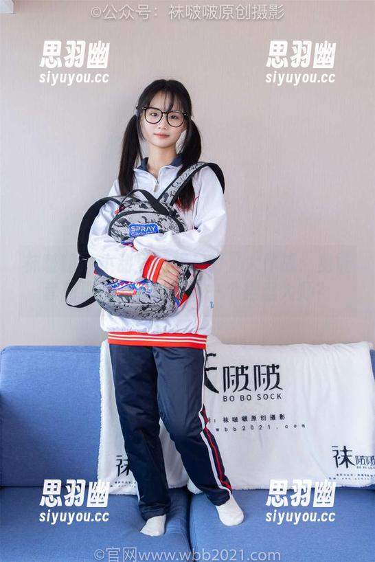 袜啵啵-小甜豆 袜啵啵 - 小甜豆的裸足刀叉大作战:免费套图奉上,谁会是下一个摆盘大师?