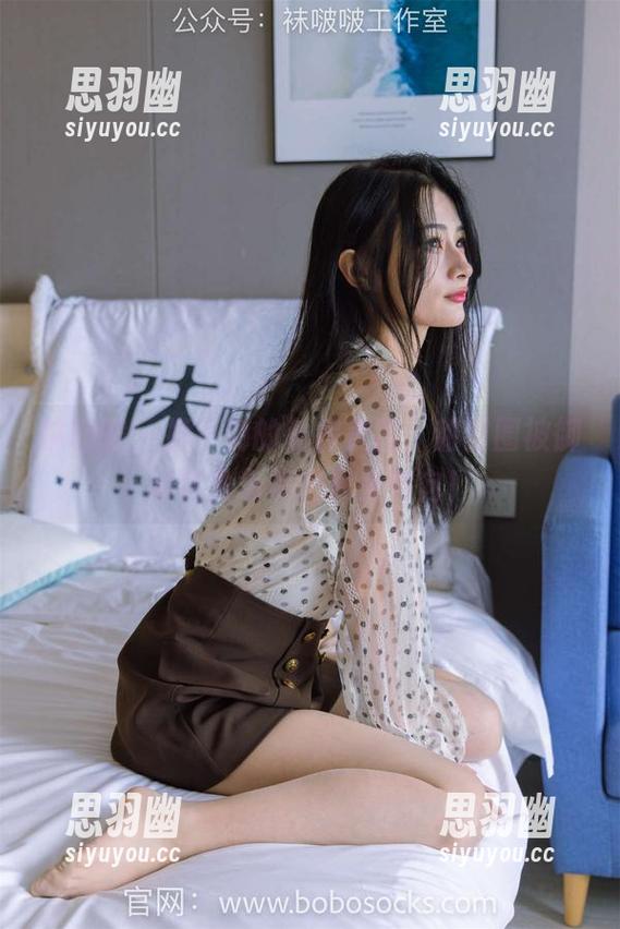 袜啵啵 - 摸不到的私房美图，甜甜圈被御姐这角色搞得晕头转向！