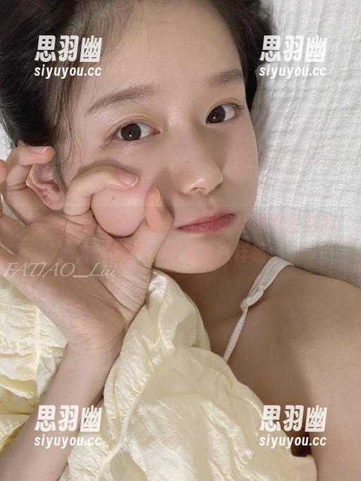 迷之呆梨说她的作品透明，翻看原图时我才发现……原来是这样哦。