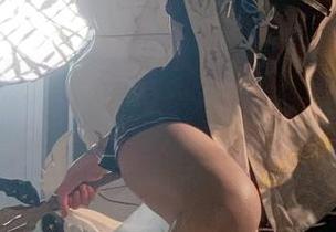 走出办公室，阿薰kaOri带你看黑丝OL的私拍另一面！