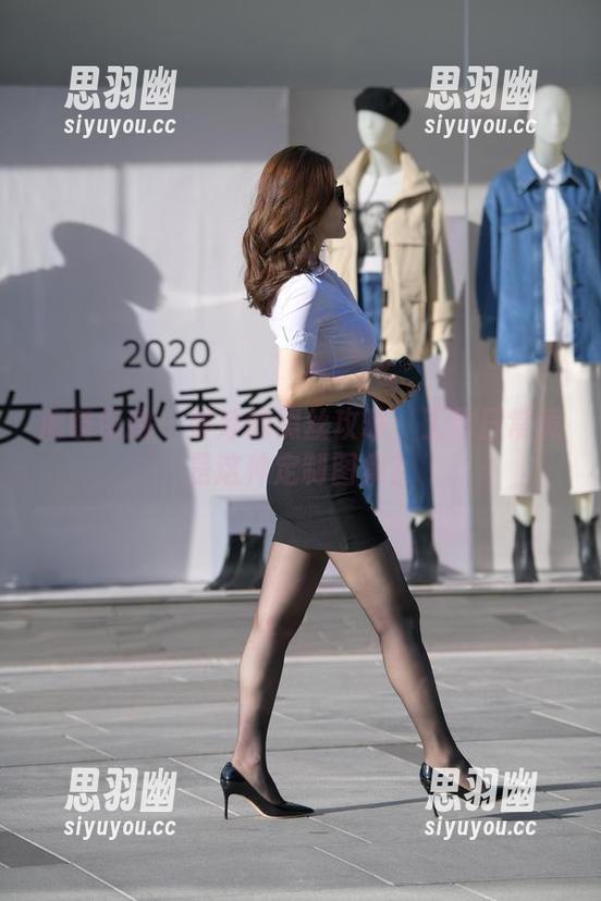 魔镜街拍 - 婷婷的黑丝攻略：工作日常竟是这种定制图集？